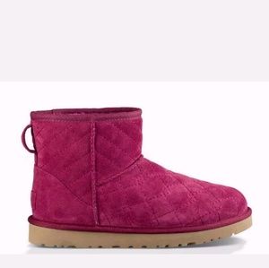 New UGG Women's Arden Boots Size 7(us)